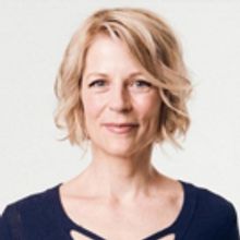 Good For Her! Lisa Brescia Steps Into Heidi's Scrubs as DEAR EVAN HANSEN's New Matria