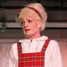 BWW Review: Desert Rose's CHRISTMAS WITH THE CRAWFORDS is a Hilarious Musical Confect