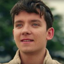 VIDEO: Gillian Anderson and Asa Butterfield Star in the Trailer for SEX EDUCATION