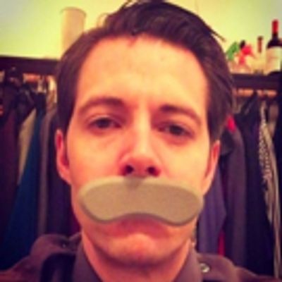 Photo Flash: A Jersey Boy Gets a New Mustache and More Saturday Intermission Pics!