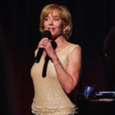 Photo Coverage: Linda Purl Plays the Beach Cafe