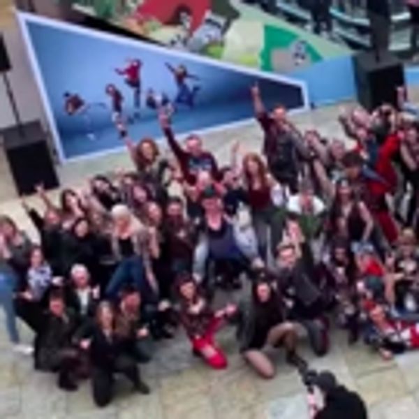 VIDEO: German Production of BAT OUT OF HELL Conducts a Flash Mob at the Mall - Germany Theater Video