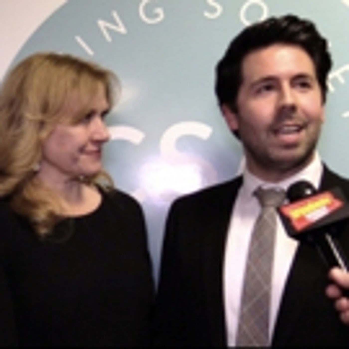 Wake Up With BWW 2/11: THE PLAY THAT GOES WRONG Begins Off-Broadway, and More!  Image