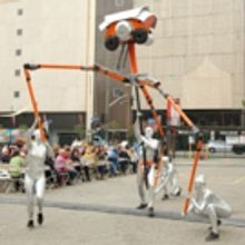 Review: The Brilliantly Creative Yuval Sharon Brings a Modern WORLD OF THE WORLDS Rad