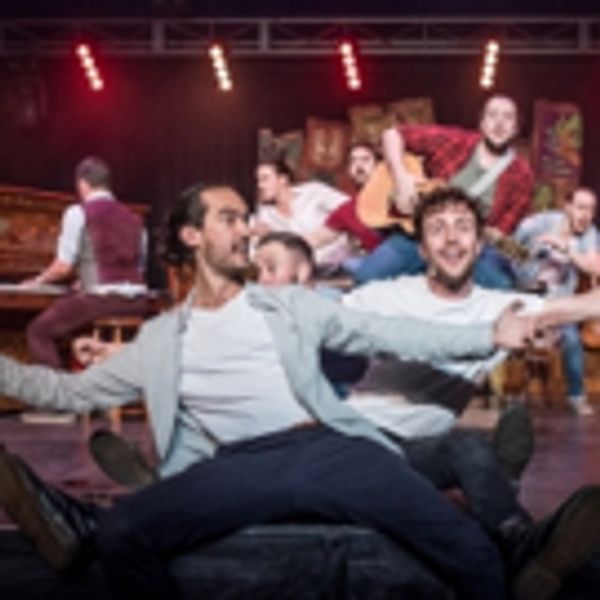 International Stage Stars Storm North America in The Choir of Man U.S. Tour Photo
