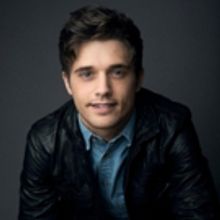 Broadway's Andy Mientus Pens New Book Series THE BACKSTAGERS