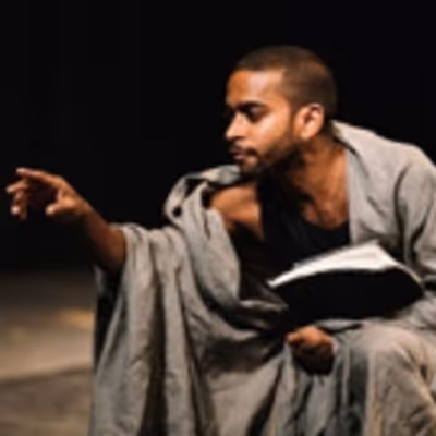 BWW Review: THE PRISONER, National Theatre