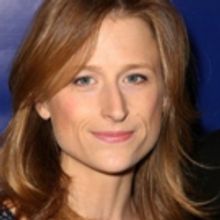 Mamie Gummer And Joe Tippett to Lead Amanda Peet's OUR VERY OWN CARLIN MCCULLOUGH At 