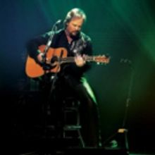 100% ACOUSTIC! Grammy Winner Travis Tritt Brings An Intimate Solo Acoustic Concert To