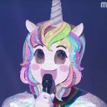 VIDEO: Ryan Reynolds Performs 'Tomorrow' From ANNIE Dressed as a Unicorn