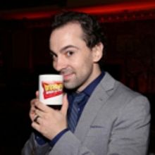 Wake Up With BWW 2/21: FIDDLER ON THE ROOF in Yiddish Opens, and More!