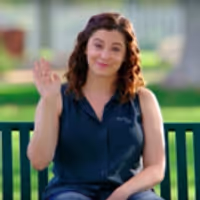 VIDEO: 'Meet Rebecca' in the New Theme Song for CRAZY EX-GIRLFRIEND Video