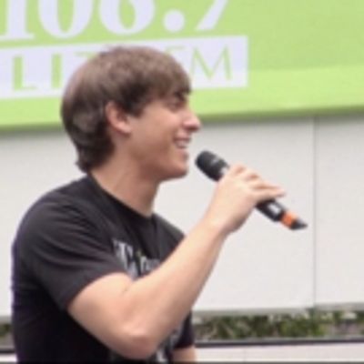 A Week of WICKED: Elphabas and Fiyeros of Past Unite to Sing 'As Long As You're Mine'