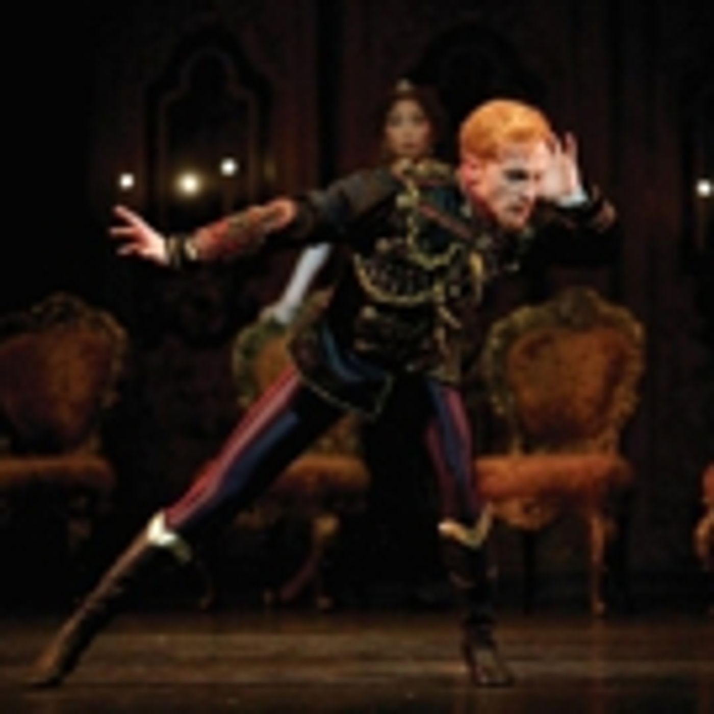 Wake Up With BWW 11/9: On the Red Carpet at Opening Night of KING KONG, and More!  Image