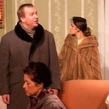 BWW Review: Go to GO BACK FOR MURDER at Oyster Mill