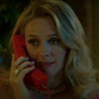 VIDEO: Watch the Trailer for AMERICAN WOMAN Starring Alicia Silverstone Video