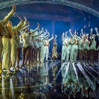 Photo Flash: West End&#039;s 42ND STREET Taps at Covent Garden&#039;s Christmas Lights Switch-On