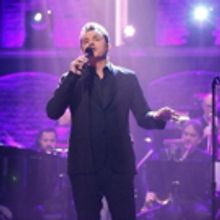 VIDEO: Seth MacFarlane Performs 'Almost Like Being in Love' on LATE NIGHT