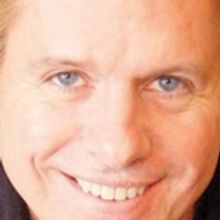 Randy Armstrong Performs Solo Concert at the Hatbox Theatre