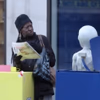 VIDEO: New Yorkers Get An Extraterrestrial Visitor From THE X-FILES! Video