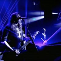VIDEO: The Foo Fighters Perform BEST OF YOU On THE LATE LATE SHOW WITH JAMES CORDEN Video