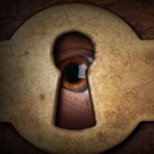 BWW REVIEW: WHAT THE BUTLER SAW Is An Absurd Mystery That Struggles To Retain Shock V