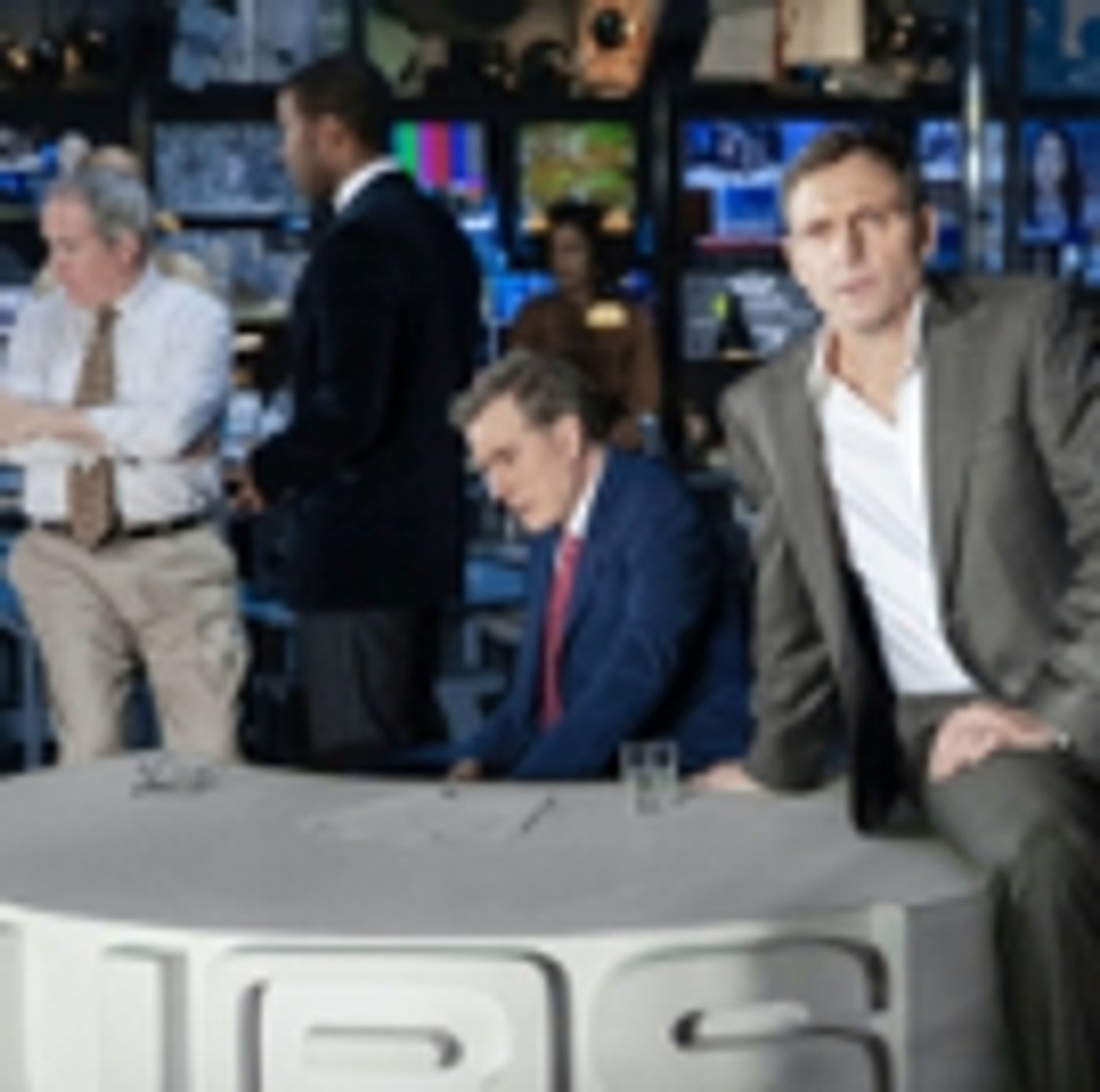 Wake Up With BWW 11/29: Cody Simpson Begins Performances in ANASTASIA, and More!  Image