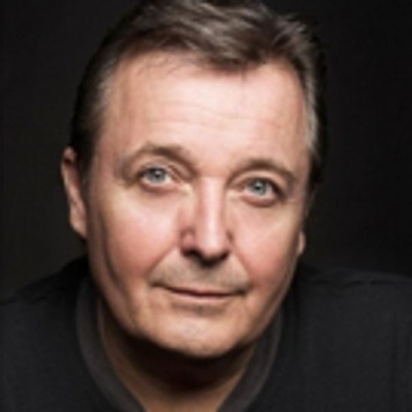 Shaun Prendergast, Laura Baldwin, and More Complete Cast of WAITRESS in London Photo