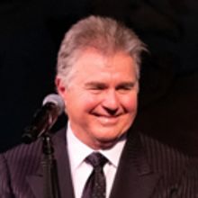 Photo Flash: Steve Tyrell Takes the Stage at Cafe Carlyle