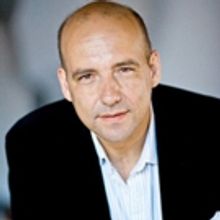 Emmanuel Villaume To Replace James Levine As Conductor of TOSCA at the Met