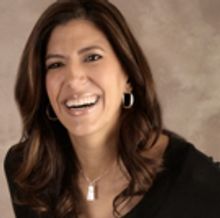 Comedian Dena Blizzard Is ONE FUNNY MOTHER At The Playhouse at Westport Plaza!