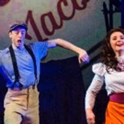 BWW Review: Dinner and a Show- Media Theatre's NEWSIES and Fellini's Caf&eacute;