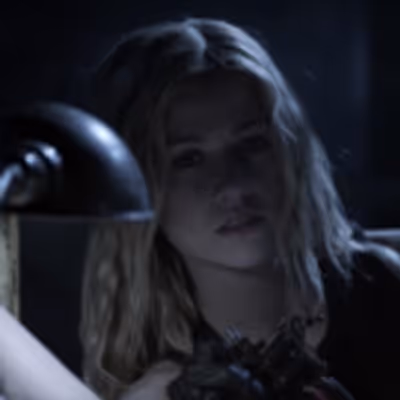 VIDEO: The CW Shares ARROW 'Star City 2040' Scene