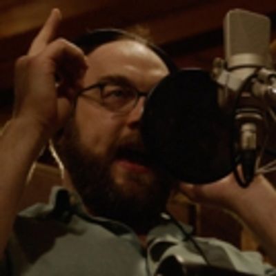 TV Exclusive: Watch Alexander Gemignani Record the CAROUSEL Cast Album!