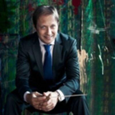 BWW Review: Seattle Symphony Celebrates Centenary with Bernstein Extravaganza