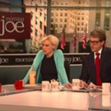 VIDEO: SNL Cold Open Parodies 'Morning Joe' and Interviews Fire and Fury Author…