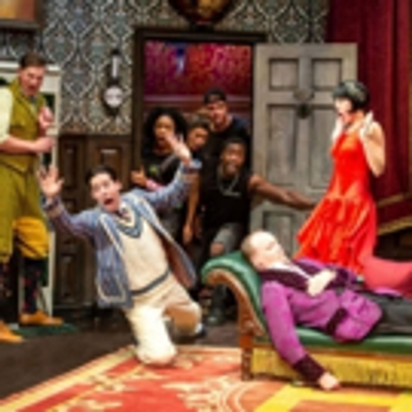 Wake Up With BWW 12/21: THE PLAY THE GOES WRONG Transfers Off-Broadway, and More!  Image