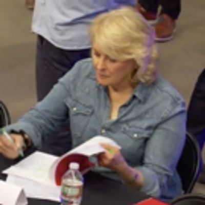 VIDEO: Watch First Look Video of MURPHY BROWN Revival Table Read