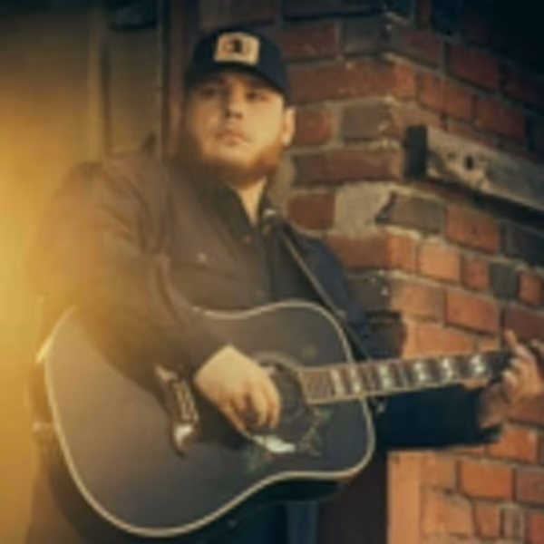 Luke Combs Nominated for Best New Artist at 61st GRAMMY Awards Photo