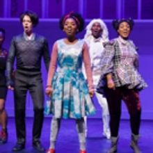 BWW Review: LOOKINGGLASS ALICE at Center Stage - A musical treat for all ages