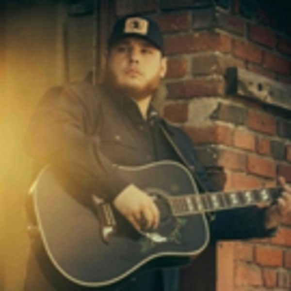 Luke Combs' BEAUTIFUL CRAZY Remains #1 On Billboard's Country Airplay Chart For Seven Photo