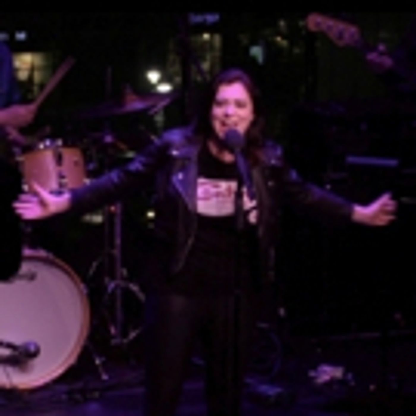 Brief 2/19: Meet DEAR EVAN HANSEN's Taylor Trensch, Sneak Peek of Heidi Blickenstaff in FREAKY FRIDAY, and More!  Image