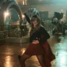 VIDEO: Melissa Benoist Performs A CHORUS LINE Dance on Set of SUPERGIRL