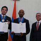 Dean Cain and Montel Williams Receive Presidential Order Of Honor from Armenian…