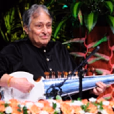 BWW Feature: Sarod Maestro USTAD AMJAD ALI KHAN Presented With Lifetime Achievement Award