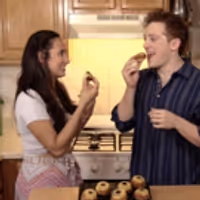 Backstage Bite with Katie Lynch: SPONGEBOB's Ethan Slater Gets Cookin' with… Video