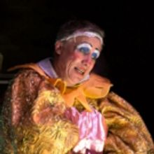 Peter Duncan Will Star In THE DAME