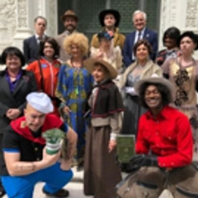 BWW Review: Annual LIVING HISTORY TOUR Features Local Legends, Moguls, and Media Stars Resting Inside Woodlawn Cemetery