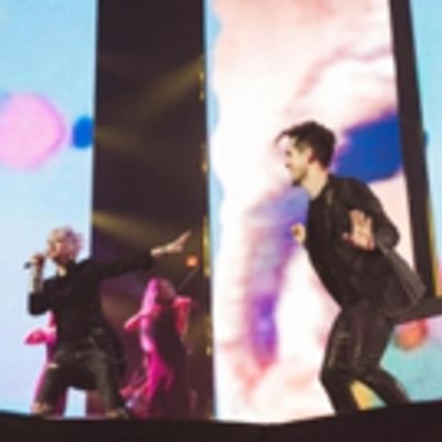 Photo Flash: Cyndi Lauper Joins Panic! At The Disco on Stage For a KINKY BOOTS Reunion