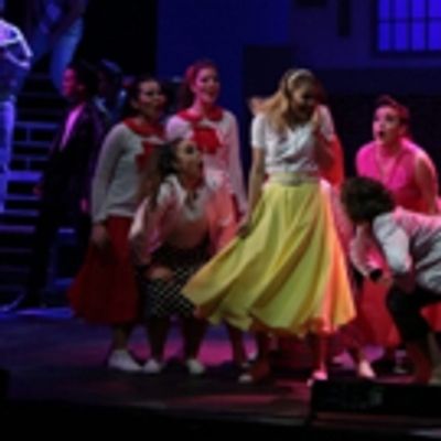 BWW Review: GREASE. at Teatro Anayansi